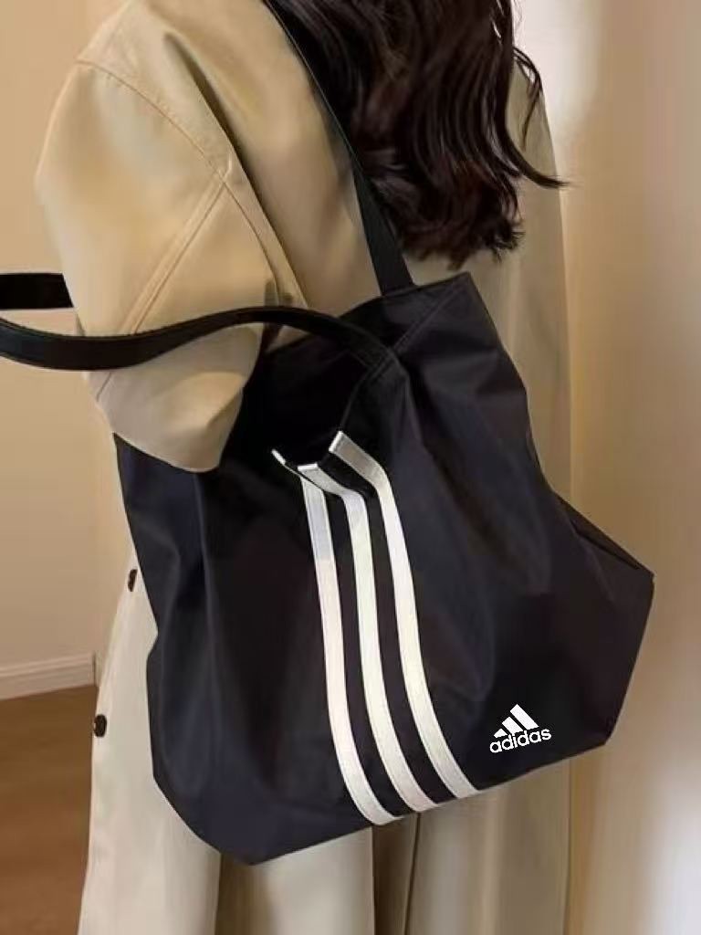 AS05-202。👜🖤翻玩 三線設計大容量托特包